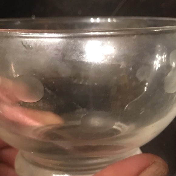 2 Custard Cups Anchor Hocking 2 patterns - Picture 4 of 4